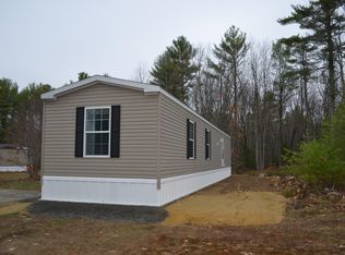 31 Oak St, Lebanon, ME 04027