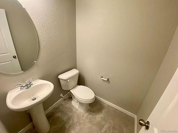 5th image of 517 Ryan Ave