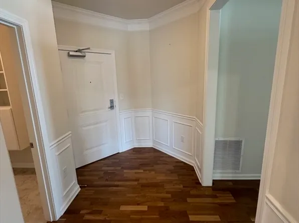 70 Trotter Rd #306, Weymouth, MA 02190