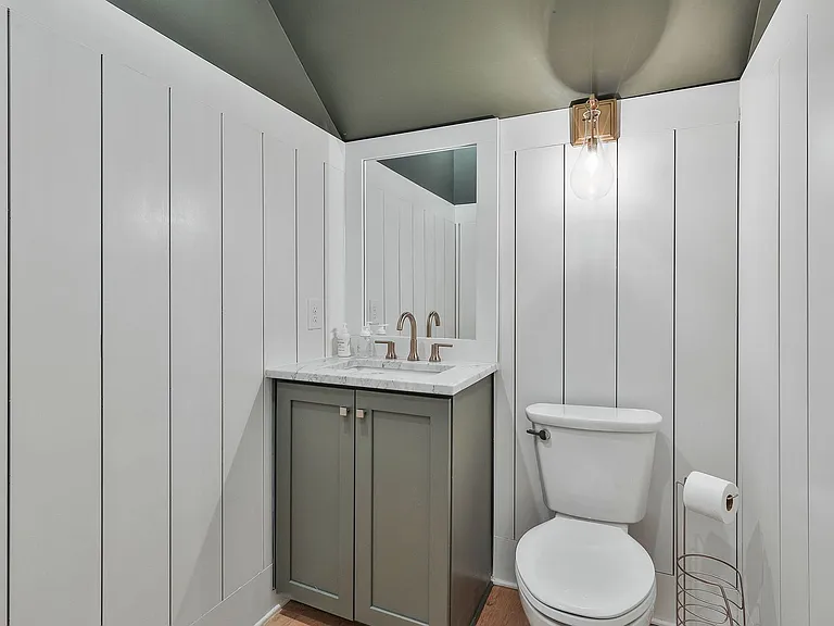 335 Sage Ln — Photo 7