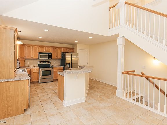 5th image of 1095 Bull Creek Ln