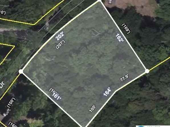 20 Lumberjack Dr, East Stroudsburg, PA 18302