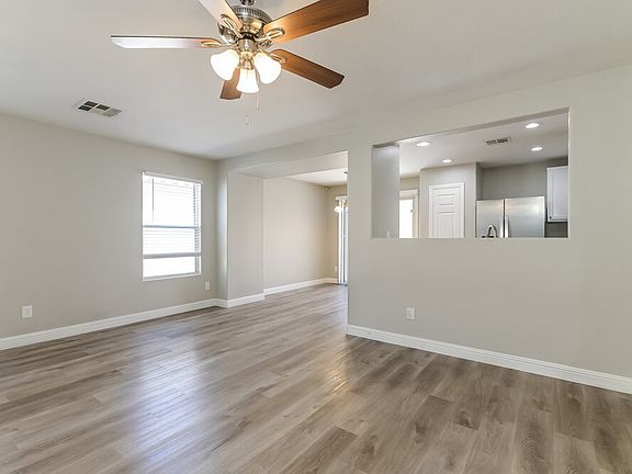 5th image of 11738 Magliana St