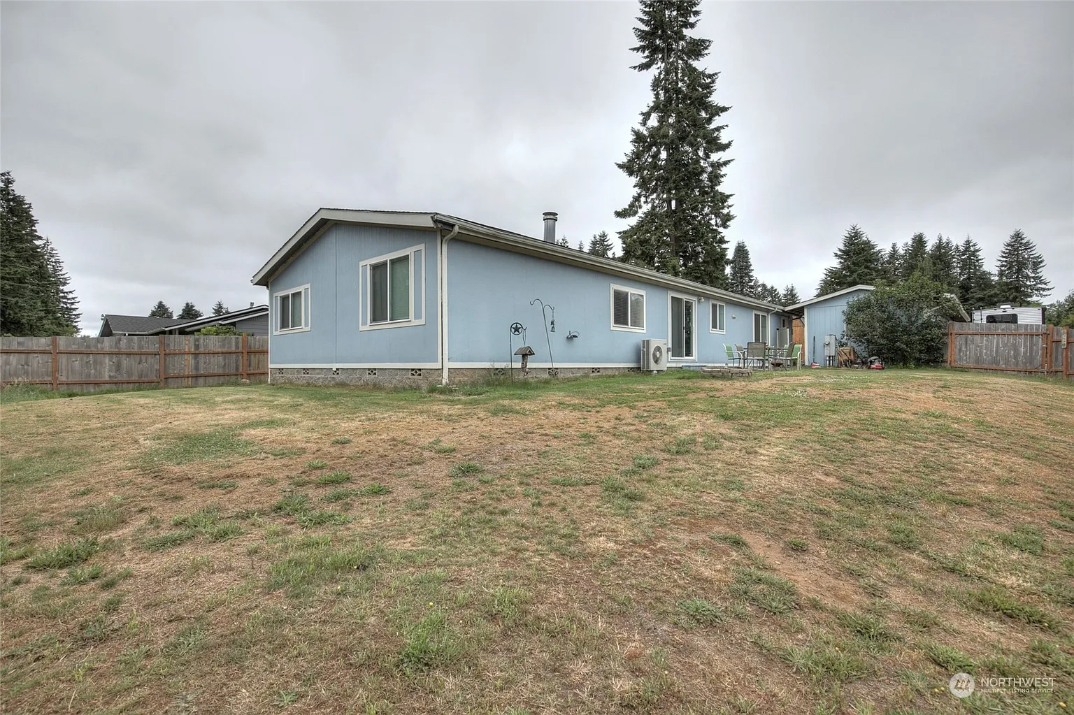 610 Holm Avenue photo 1