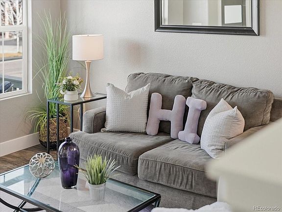 4th image of 2099 Mountain Iris Drive