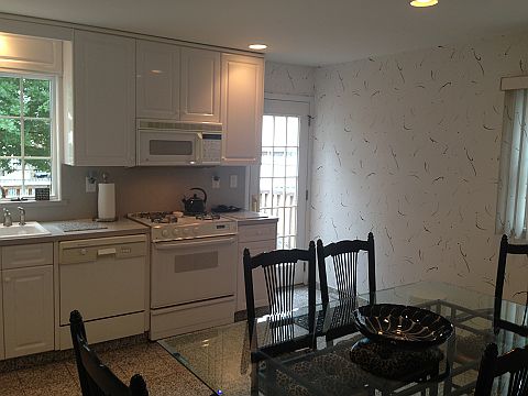 5th image of 168 Weed Ave