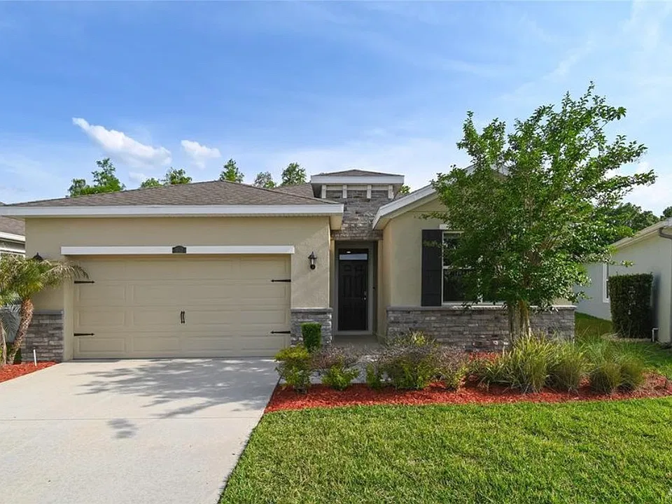 1052 Manzanar Pl