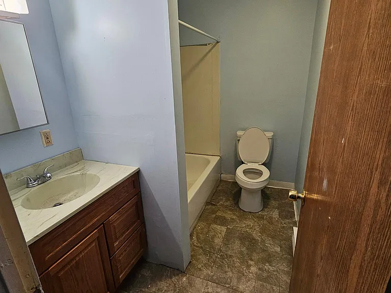 282 2nd St #2 — Photo 5