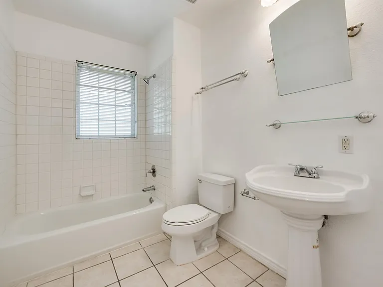 1508 N Peak St #8 — Photo 9