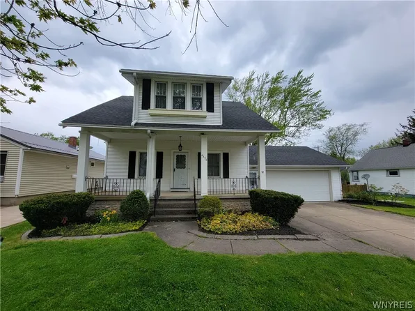 4856 Morgan Pkwy, Hamburg, NY 14075