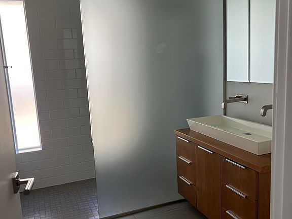 4th image of 2154 50th Ave SW