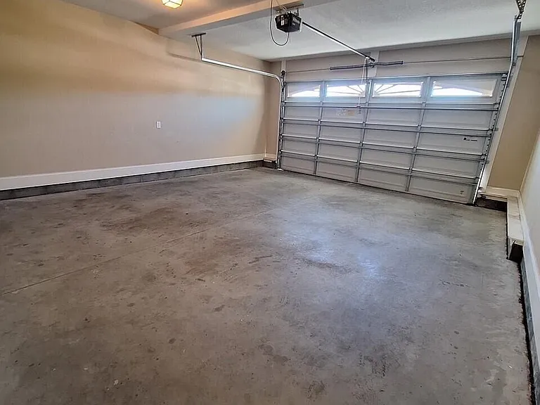 2000 Croyden Cir #A — Photo 11