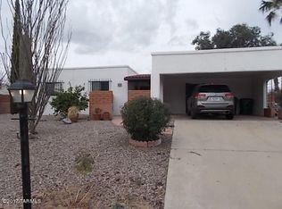 801 N Abrego Dr, Green Valley, AZ 85614