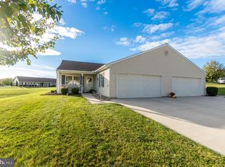 1302 Village Dr, Spring Grove, PA 17362