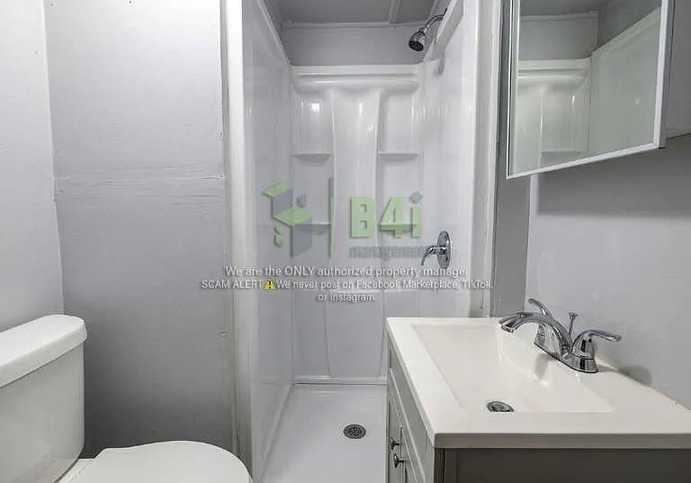 122 Collins Rd — Photo 14