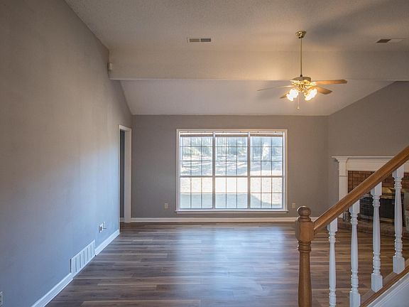 4th image of 873 Paradise Dr