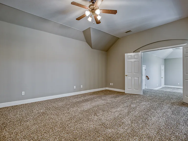 6533 Riveredge Dr — Photo 53