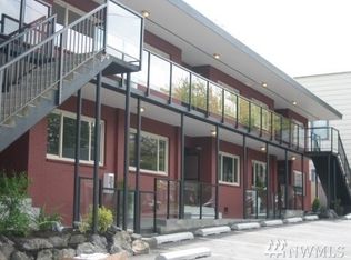 7106 California Ave SW APT 101, Seattle, WA 98136