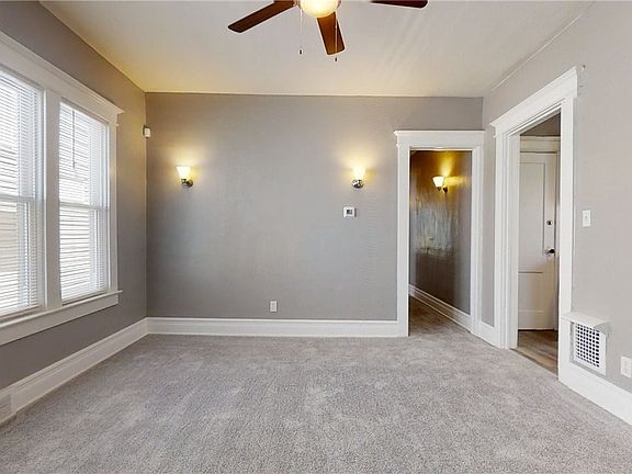3rd image of 226 Blaine Ave