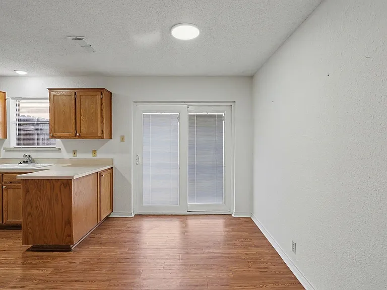 1507 Lindsey Ln W #A — Photo 10