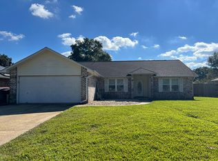 863 Valley Ridge Dr, Pensacola, FL 32514