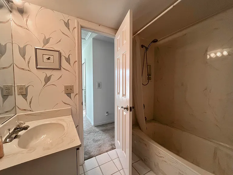 2486 Harbour Cove Dr — Photo 13