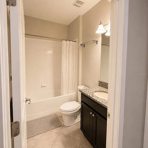 4063 Welling Ter — Photo 17