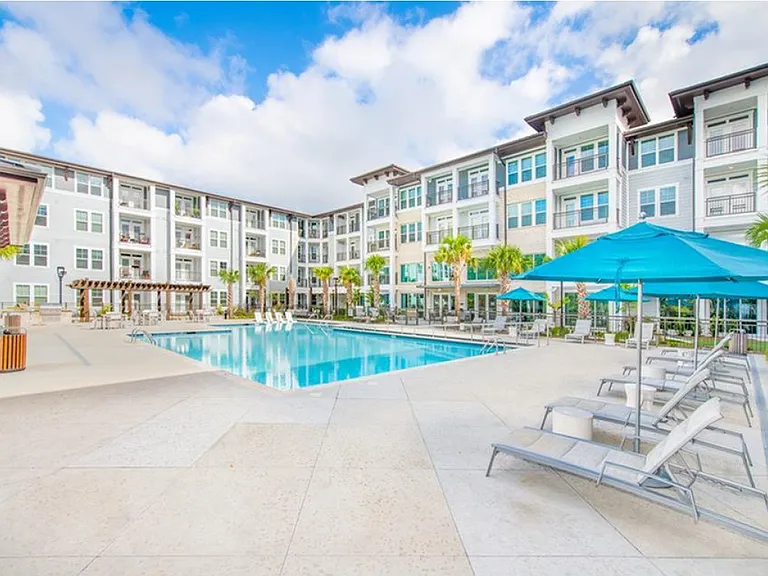 Overture Daniel Island 55+ Active Adult Apartment Homes — Photo 36