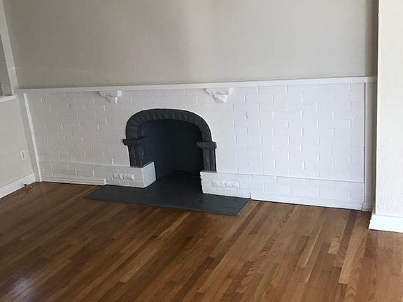 3rd image of 1007 Paloma Ave