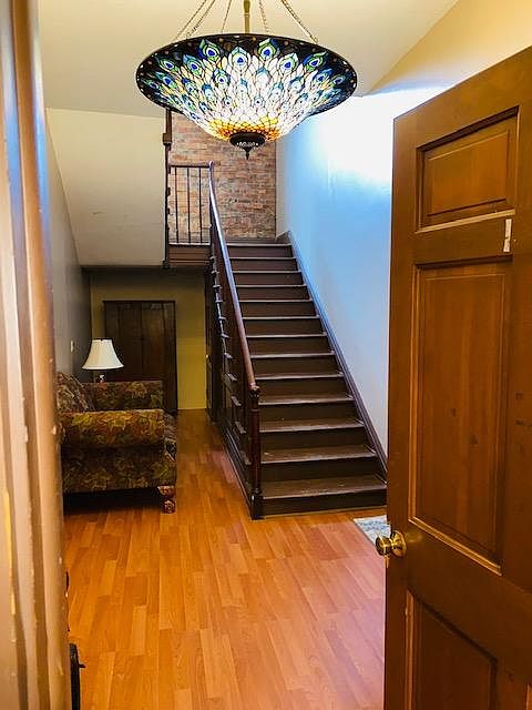 Entryway into apartment bulding