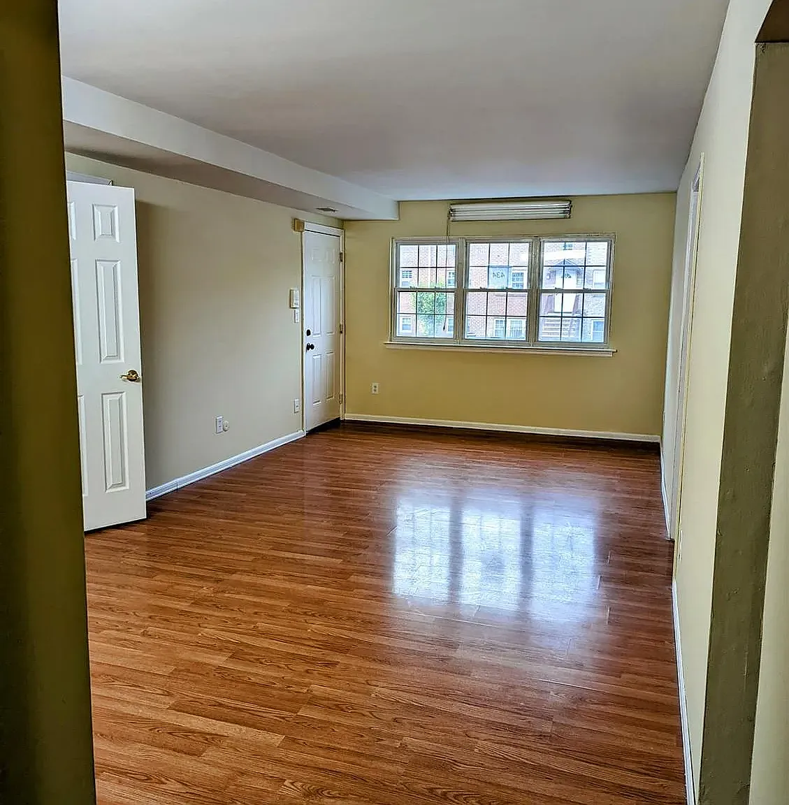 Building Photo - 434 College Dr #434