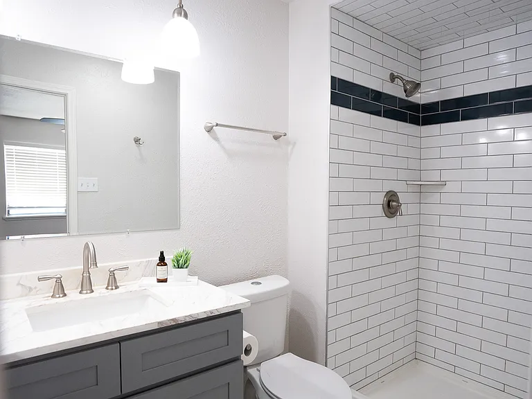 5097 Roberts Dr — Photo 16
