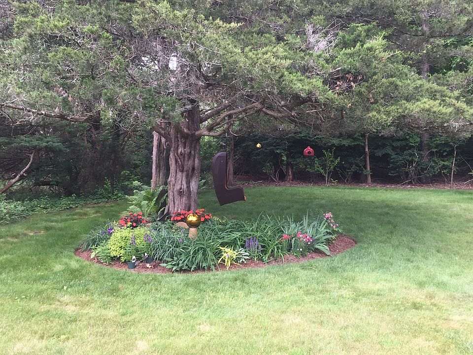 2nd image of 5 Bayview Dr
