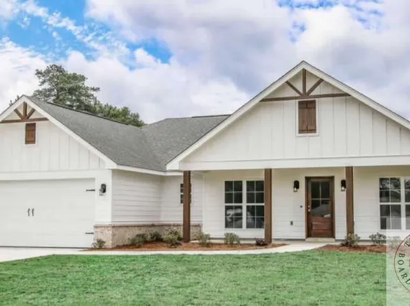 9011 W 7th St, Texarkana, TX 75501