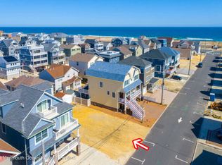 42 Fort Ave, Seaside Heights, NJ 08751
