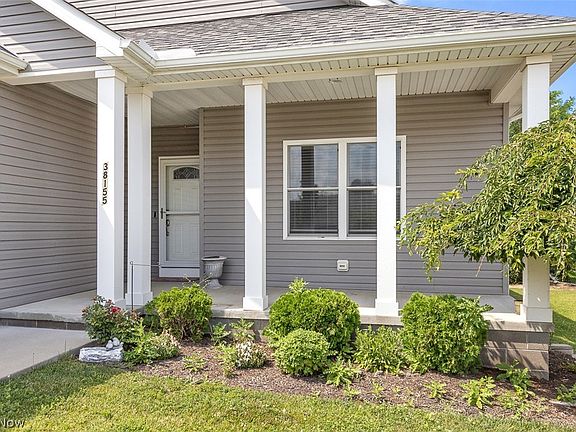 2nd image of 38155 Highgate Bluff Ln