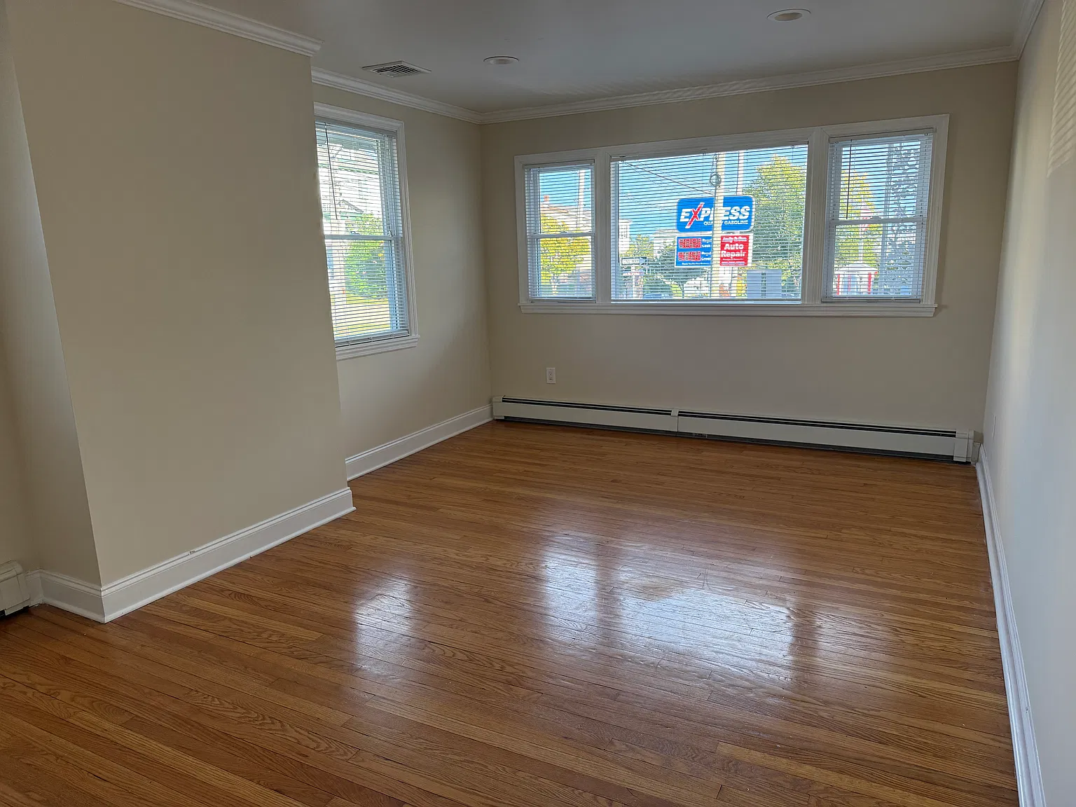 2 bed, $2,900 — Photo 3