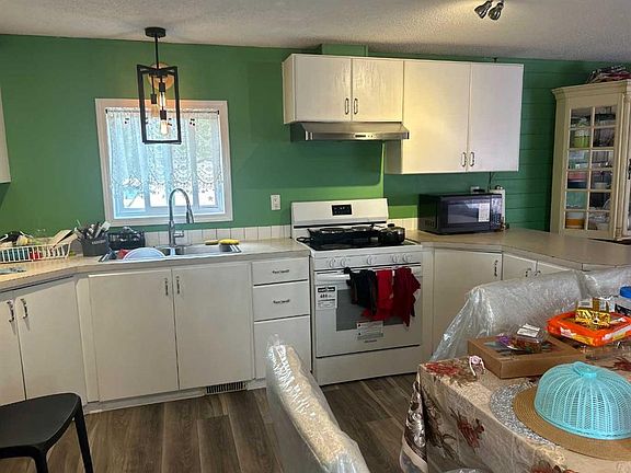 3rd image of 116 Meadow Lake Clos S