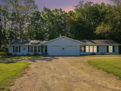 10437 Sunshine Dr, Delton, MI, 49046