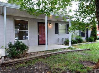 8611 James R Rd, Fairdale, KY 40118