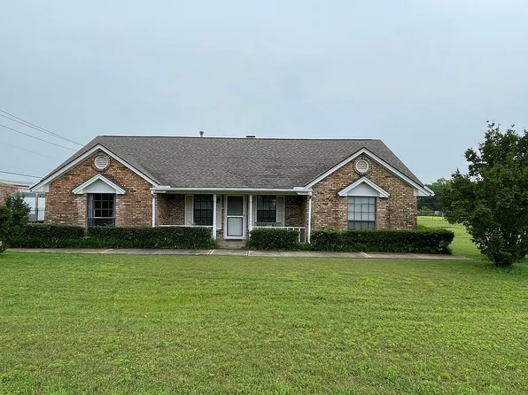 7420 Hightower Dr, North Richland Hills, TX 76182