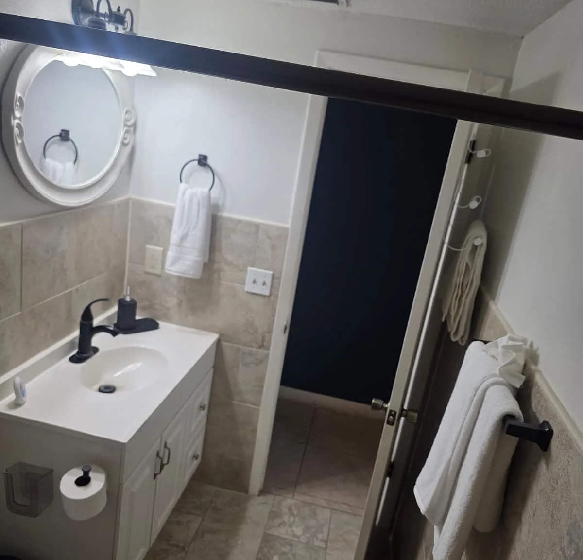 3 bed, 1082 sqft, $2,700 — Photo 1