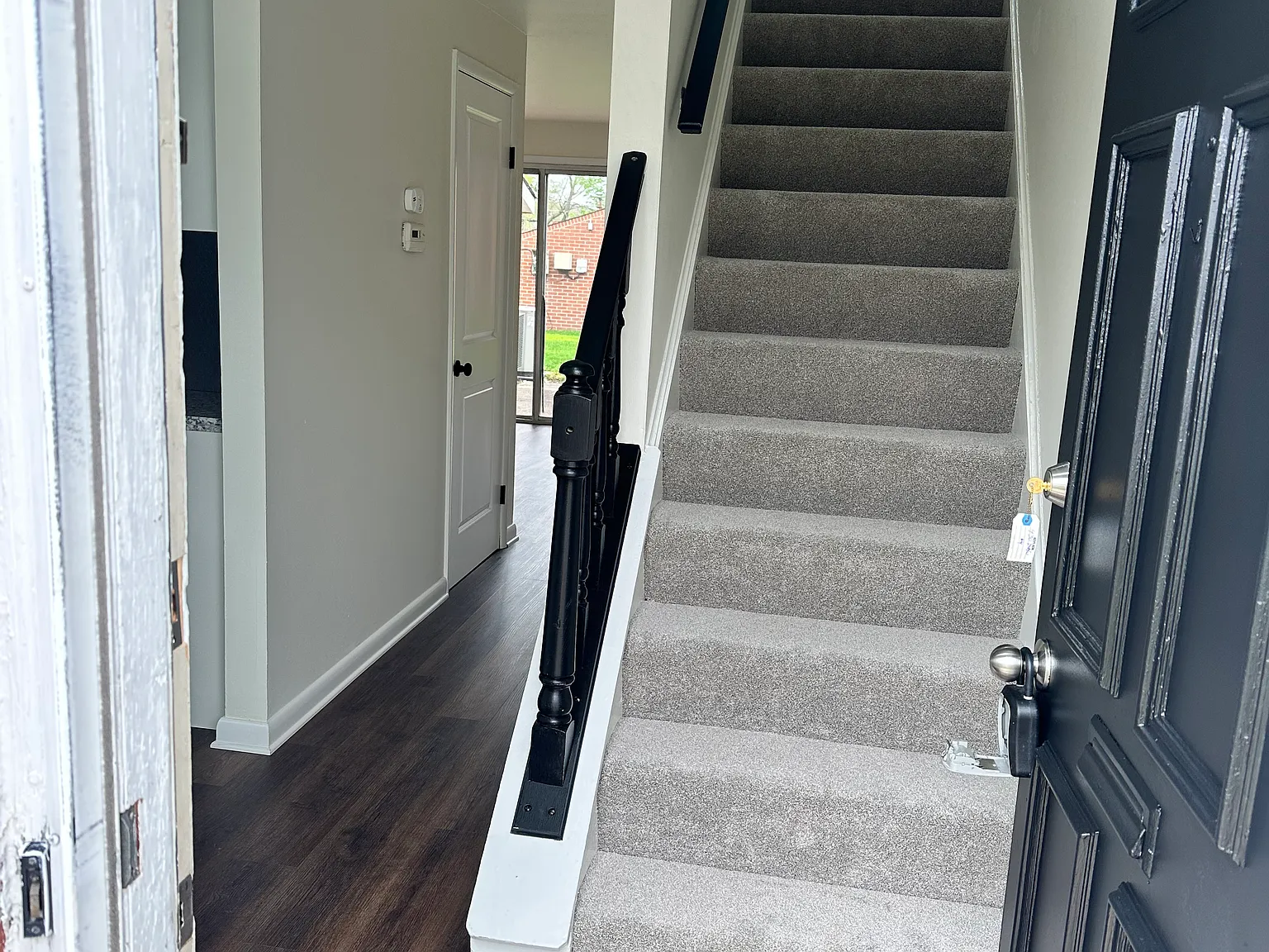 2 bed, 975 sqft, $1,175 — Photo 2