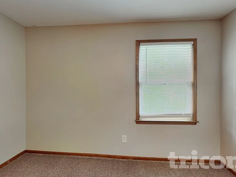 14661 W 142nd Ct — Photo 12
