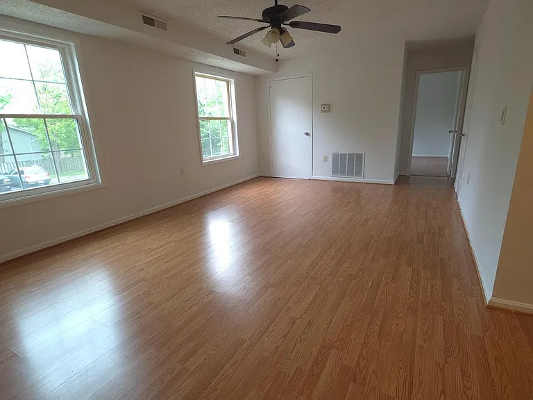3815 Swann Rd #101 — Photo 4