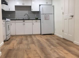 4318 Orient Ave, Flushing, NY 11363