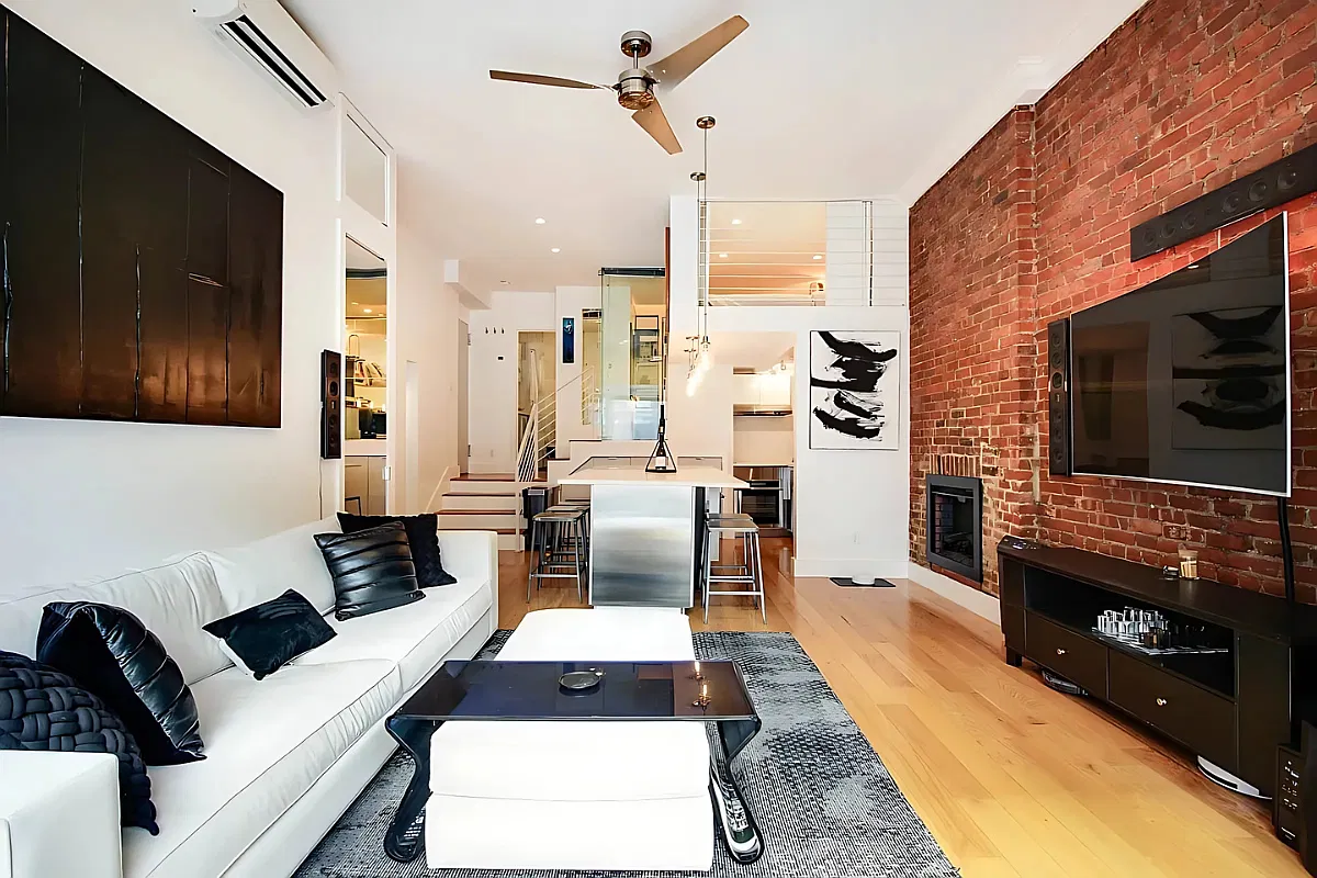 219 West 14th Street — Photo 3