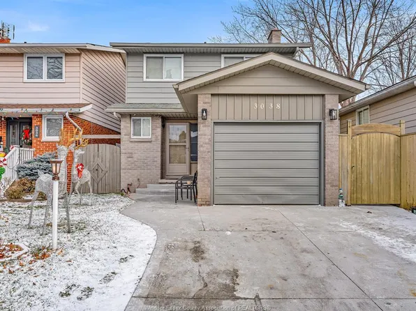 3038 Brimley Dr, Windsor, ON N8R 1M2
