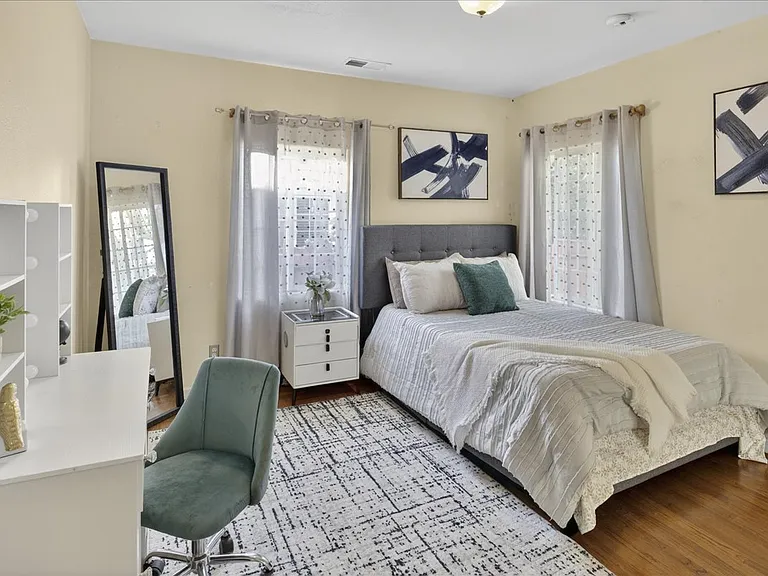 139 Grove Way #A — Photo 6