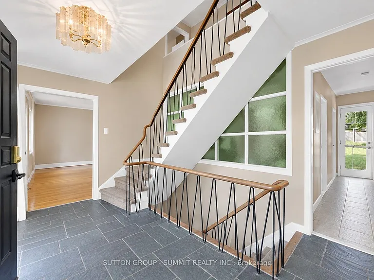 20 Havenridge Dr — Photo 2